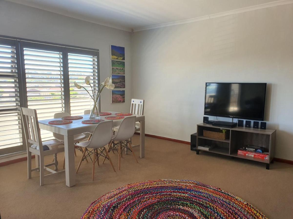 Albatross Guesthouse Langebaan Zewnętrze zdjęcie
